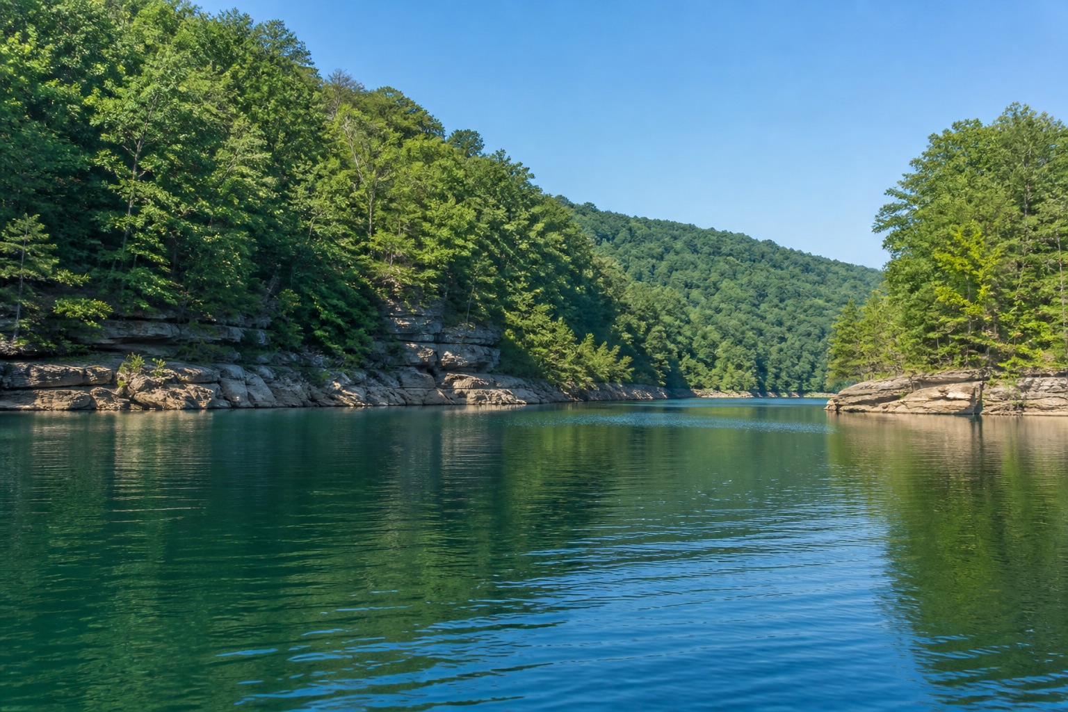Lake Cumberland shoreline